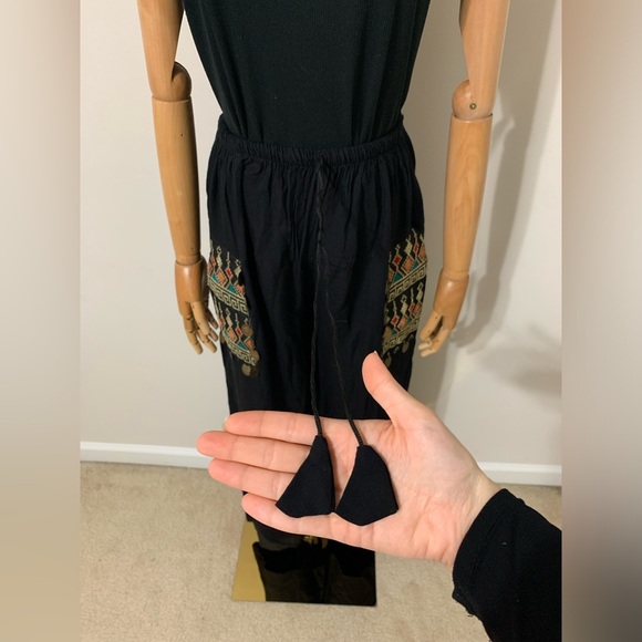 Black Hobo Embroidered Wide Leg Pants - Picture 11 of 17